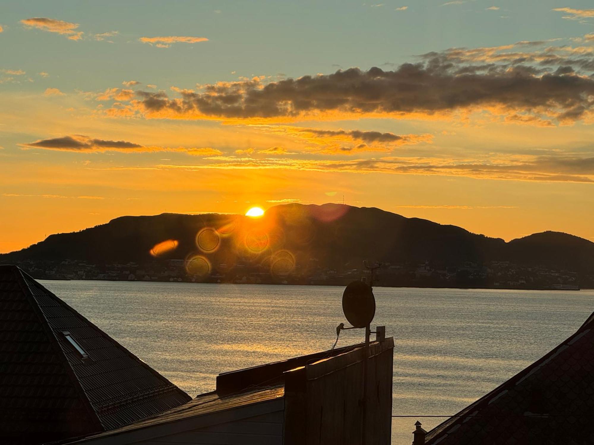 Alesund Sentrum Apartment Exterior foto